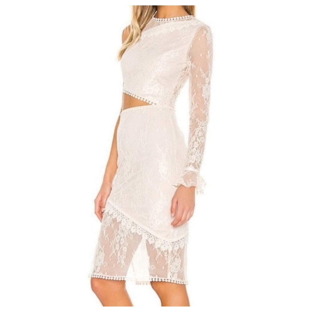 NBD Karina Cream Lace *Revolve*
Floral Cut Out One Sleeve
Cocktail Dress size M